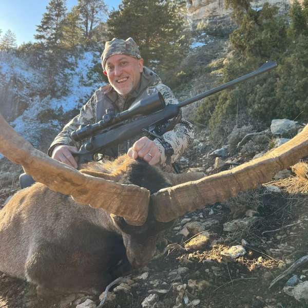 Rececho de Cabra Mont�s�Iberian Ibex Stalking - Caza Mayor en Espa�a: Monter�as y Recechos | Nature GV Hunt�Big Game Hunting in Spain: Hunting and Stalking | Nature GV Hunt