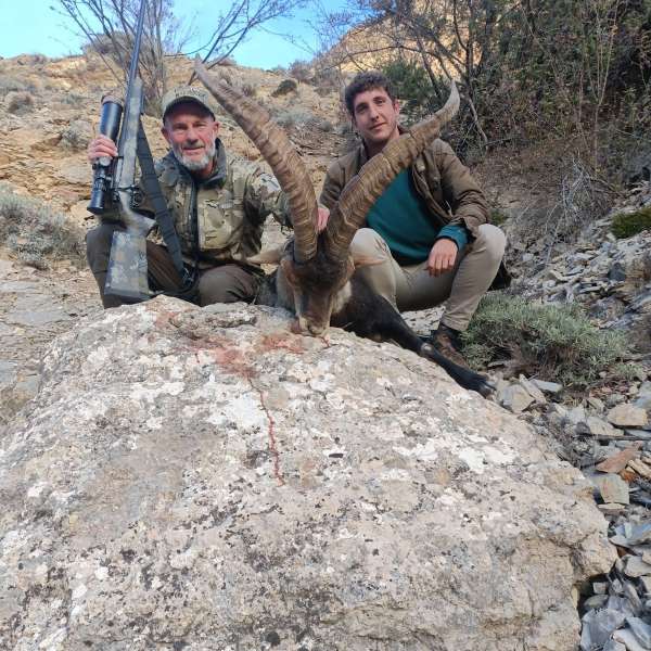 Rececho de Cabra Mont�s�Iberian Ibex Stalking - Caza Mayor en Espa�a: Monter�as y Recechos | Nature GV Hunt�Big Game Hunting in Spain: Hunting and Stalking | Nature GV Hunt