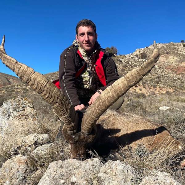 Rececho de Cabra Mont�s�Iberian Ibex Stalking - Caza Mayor en Espa�a: Monter�as y Recechos | Nature GV Hunt�Big Game Hunting in Spain: Hunting and Stalking | Nature GV Hunt